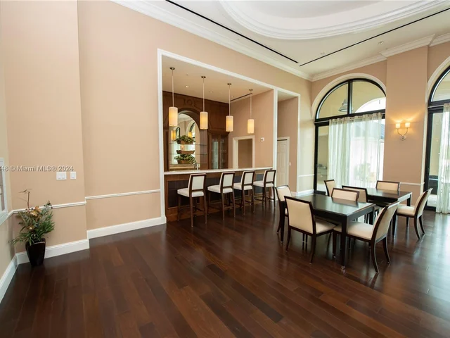 1300 Ponce De Leon Blvd # 907, Coral Gables FL 33134