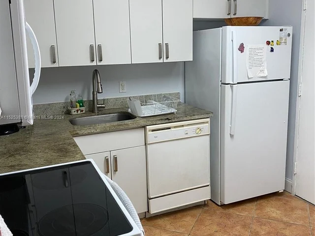 5151 Collins Ave # 726, Miami Beach FL 33140