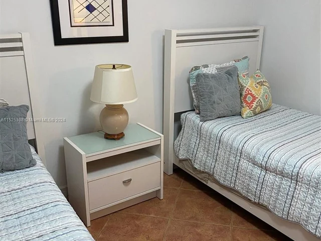 5151 Collins Ave # 726, Miami Beach FL 33140