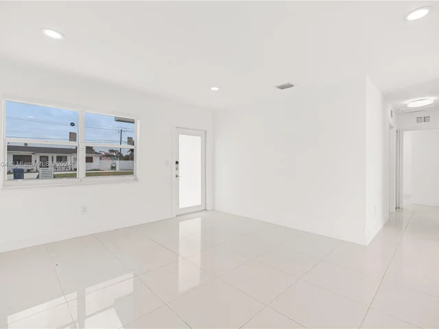 18740 NW 43rd Ave # 18740, Miami Gardens FL 33055