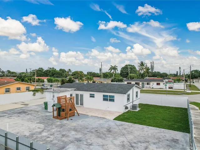 18740 NW 43rd Ave # 18740, Miami Gardens FL 33055