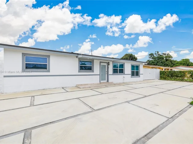 18740 NW 43rd Ave # 18740, Miami Gardens FL 33055