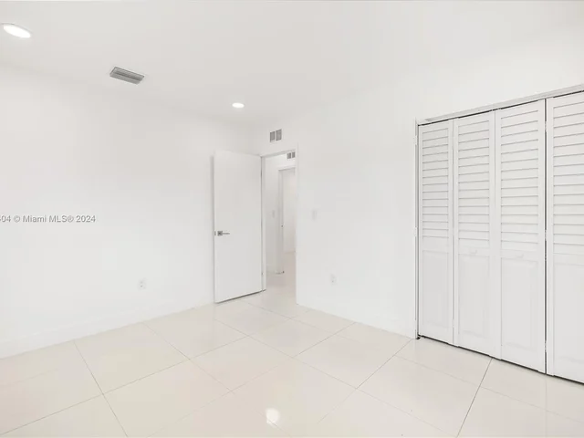 18740 NW 43rd Ave # 18740, Miami Gardens FL 33055