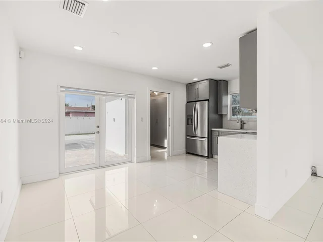 18740 NW 43rd Ave # 18740, Miami Gardens FL 33055