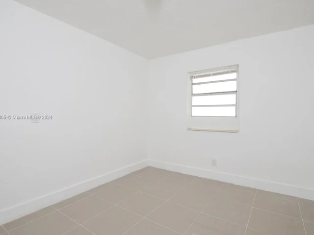 1044 Foster Rd # 2, Hallandale Beach FL 33009