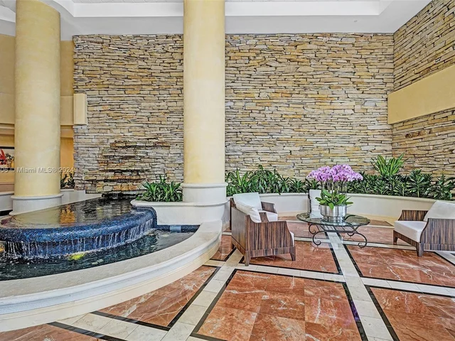 20281 E Country Club Dr # 2411, Aventura FL 33180