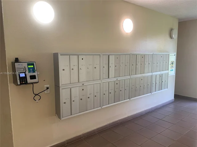 4715 NW 7th St # 2, Miami FL 33126