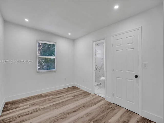 1260 NW 130th St, North Miami FL 33167