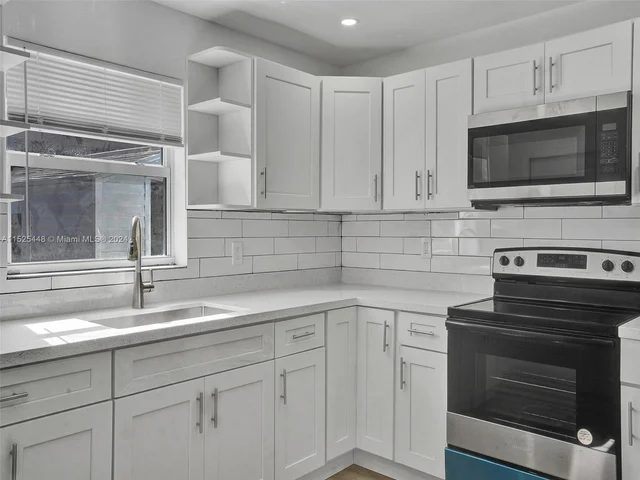 1260 NW 130th St, North Miami FL 33167