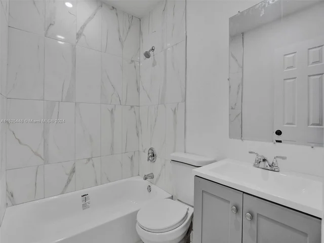 1260 NW 130th St, North Miami FL 33167