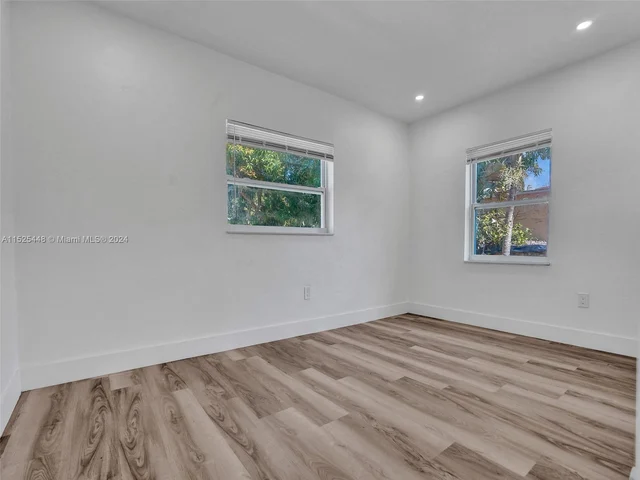 1260 NW 130th St, North Miami FL 33167