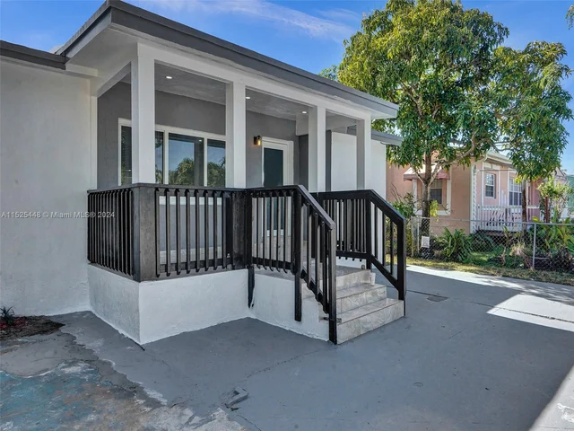 1260 NW 130th St, North Miami FL 33167