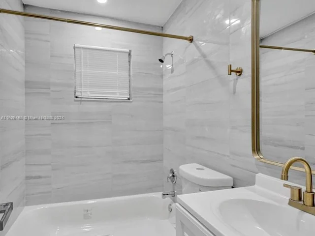 5740 Mayo St # 5, Hollywood FL 33023