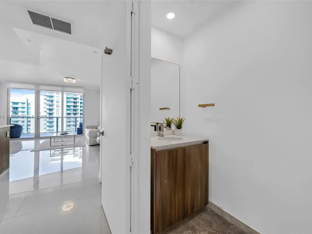 488 NE 18th St # 4205, Miami FL 33132