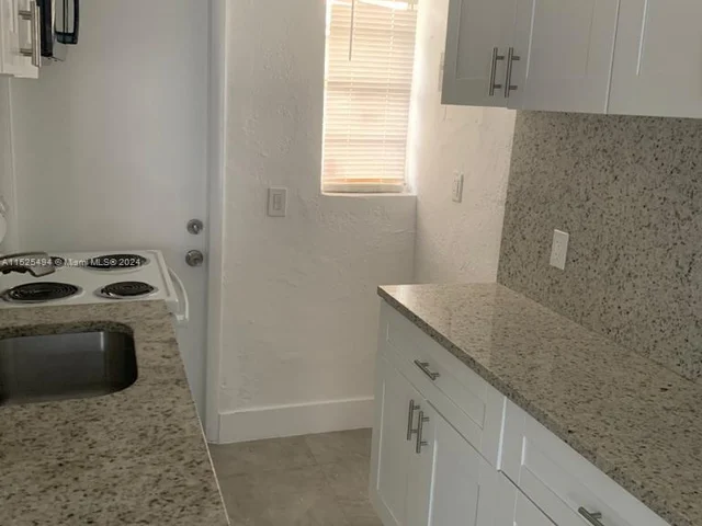 5740 Mayo St # 7, Hollywood FL 33023