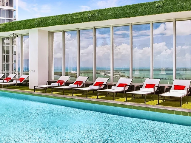 465 Brickell Ave # 5704, Miami FL 33131