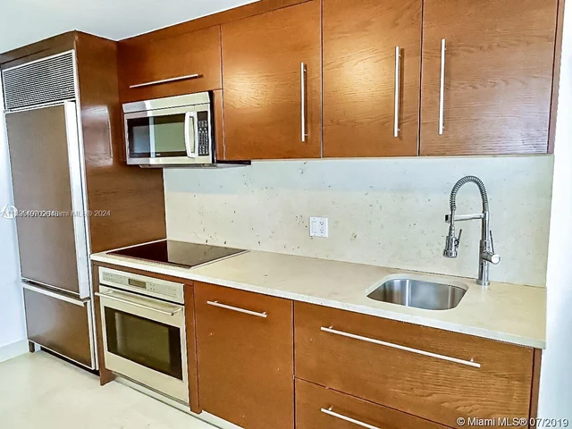 465 Brickell Ave # 5704, Miami FL 33131