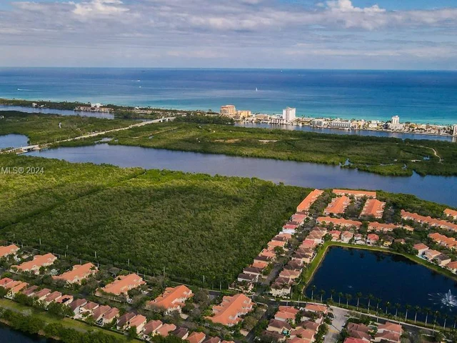 1125 Doveplum St, Hollywood FL 33019