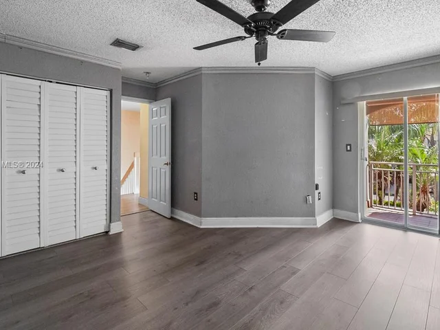 1125 Doveplum St, Hollywood FL 33019