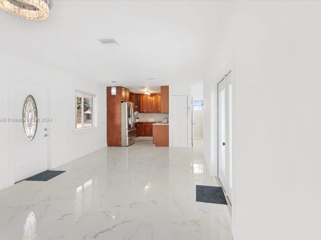 7801 Hope St, Hollywood FL 33024