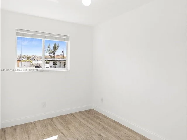 7801 Hope St, Hollywood FL 33024