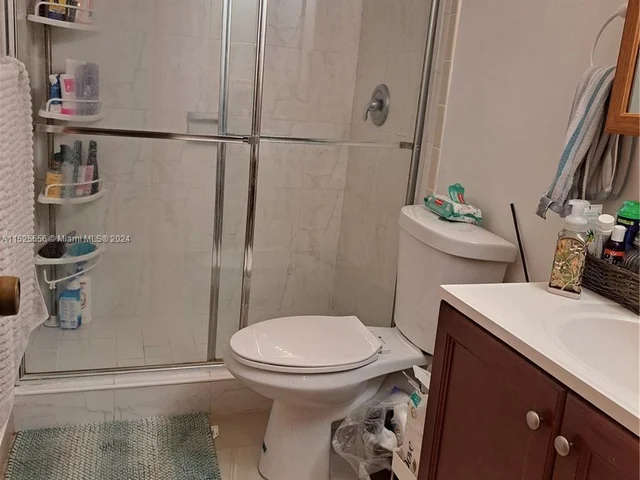 8950 NE 8th Ave # 406, Miami FL 33138