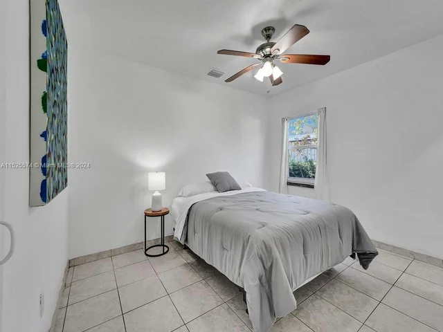 6334 SW 35th St, Miami FL 33155