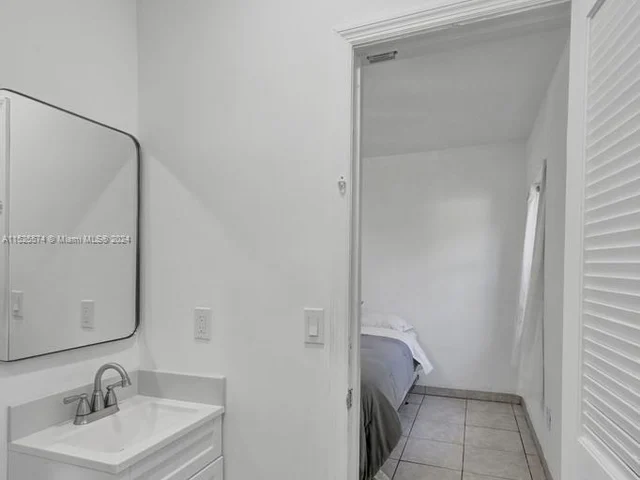 6334 SW 35th St, Miami FL 33155