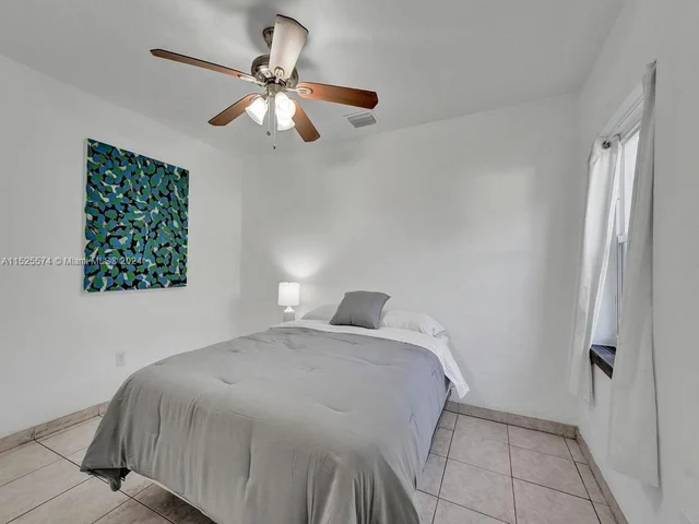 6334 SW 35th St, Miami FL 33155