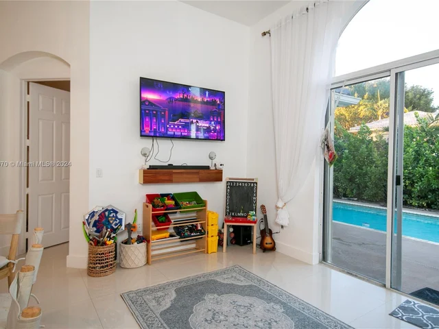 9007 SW 161st Ter # 0, Palmetto Bay FL 33157