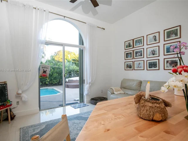 9007 SW 161st Ter # 0, Palmetto Bay FL 33157