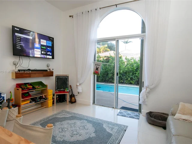 9007 SW 161st Ter # 0, Palmetto Bay FL 33157