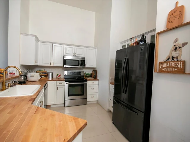 9007 SW 161st Ter # 0, Palmetto Bay FL 33157