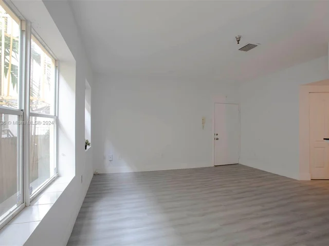 1350 Pennsylvania Ave # 104, Miami Beach FL 33139