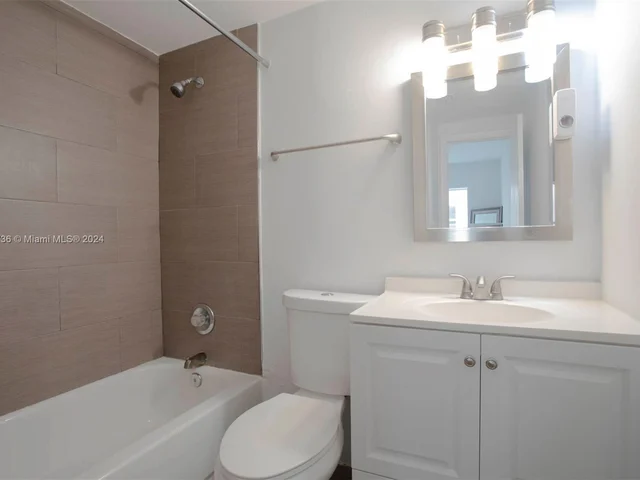 1350 Pennsylvania Ave # 104, Miami Beach FL 33139