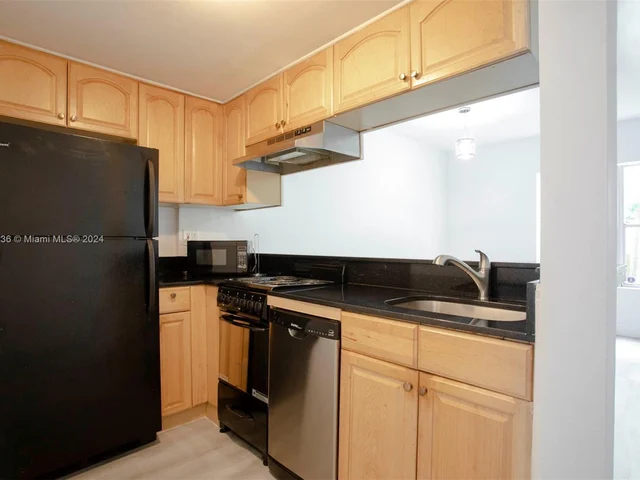 1350 Pennsylvania Ave # 104, Miami Beach FL 33139