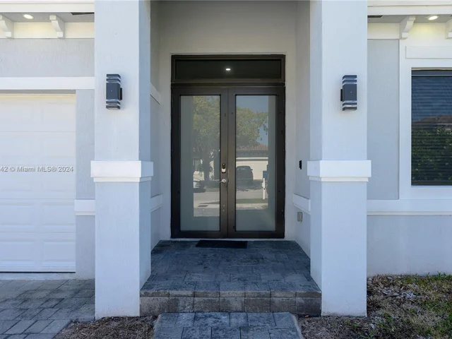 14600 SW 32nd St, Miami FL 33175