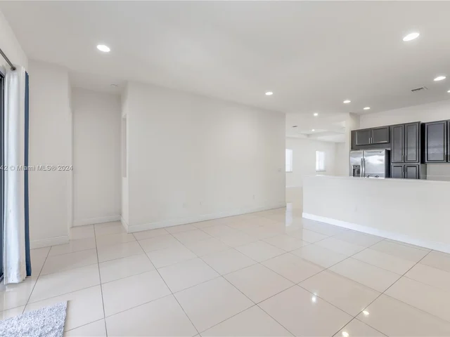 14600 SW 32nd St, Miami FL 33175