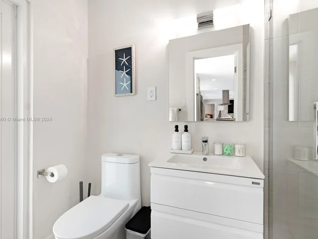 5821 NE 14th Way, Fort Lauderdale FL 33334