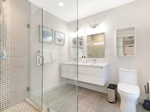 5821 NE 14th Way, Fort Lauderdale FL 33334