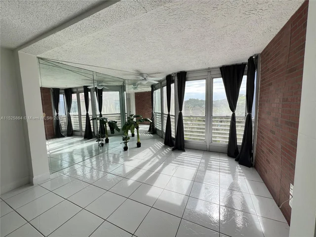 1830 Sabal Palm Dr # 406, Davie FL 33324