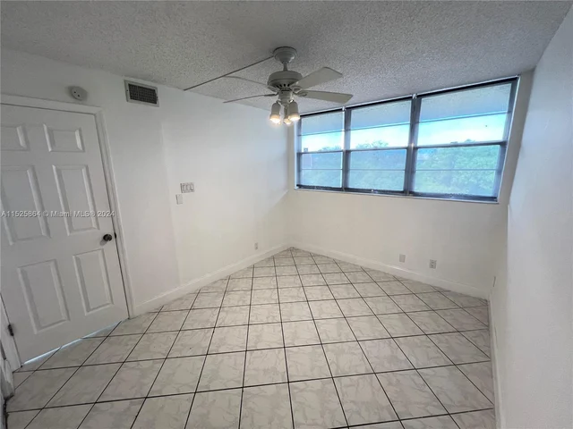 1830 Sabal Palm Dr # 406, Davie FL 33324