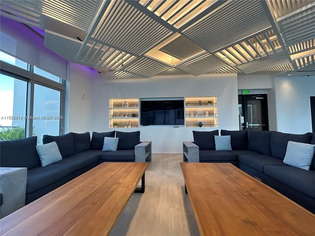 227 NE 2nd Street # 3008, Miami FL 33132