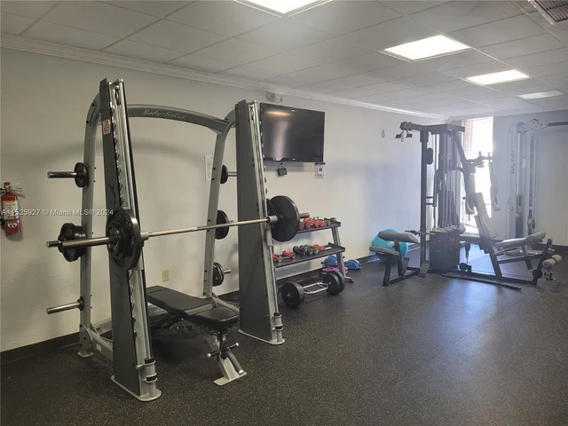 3551 NE 169th St # 100, North Miami Beach FL 33160