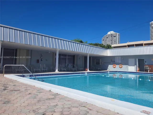 3551 NE 169th St # 100, North Miami Beach FL 33160