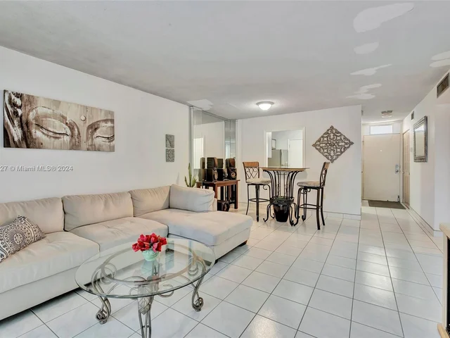 3551 NE 169th St # 100, North Miami Beach FL 33160