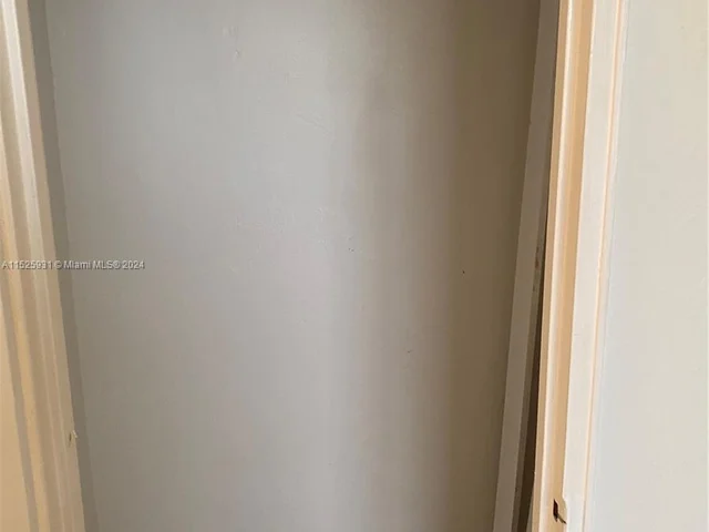 10185 Collins Ave # 1402, Bal Harbour FL 33154