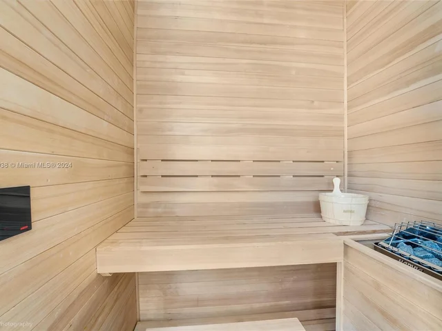 17975 collins ave # 3302, Sunny Isles Beach FL 33160