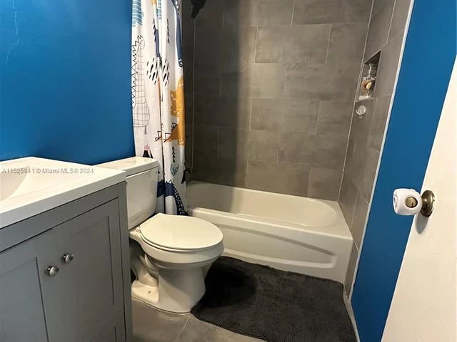 9435 NW 42nd St # 9435, Sunrise FL 33351