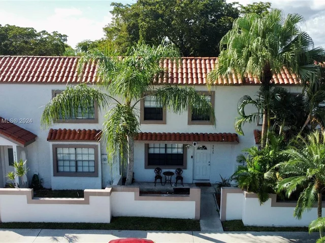 9435 NW 42nd St # 9435, Sunrise FL 33351